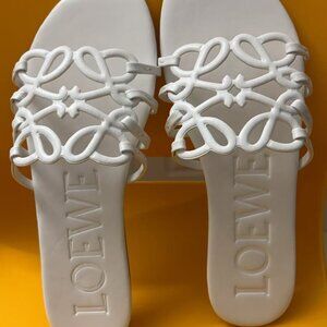 Leather sliders Petal Anagram Loewe Soft calfskin flip-flops with an anagram ne